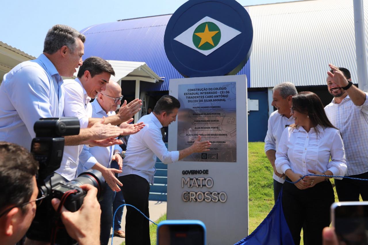 Mauro Mendes inaugura escolas e recebe novas demandas em visita a Sorriso