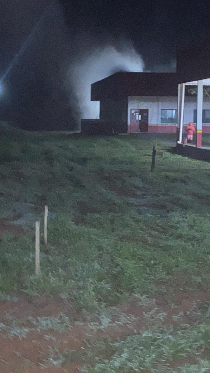 Princípio de incêndio atinge refeitório de empresa as margens da BR-163
