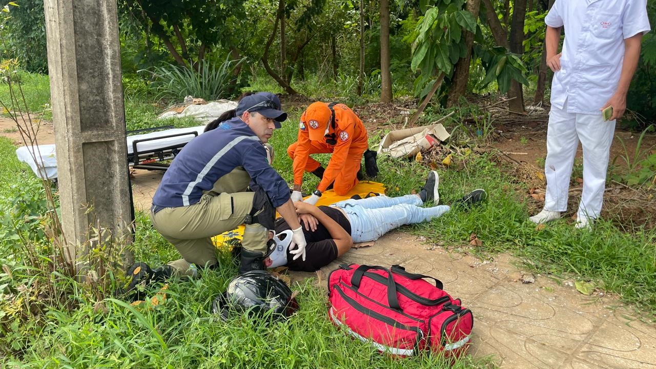 Colisão entre carro e moto deixa uma pessoa ferida em Sorriso