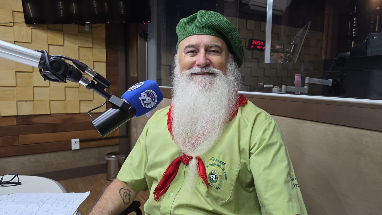 Quadro cultural na Voz do Povo destaca poeta sorrisense rumo ao Festival Internacional de Vacaria
