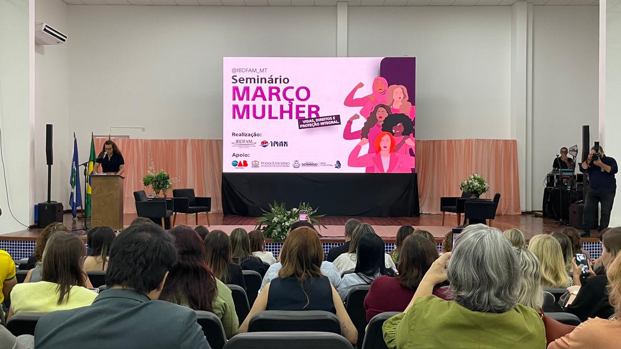 Sorriso sedia evento com palestrantes de nível nacional e debate proteção às mulheres, crianças e adolescentes