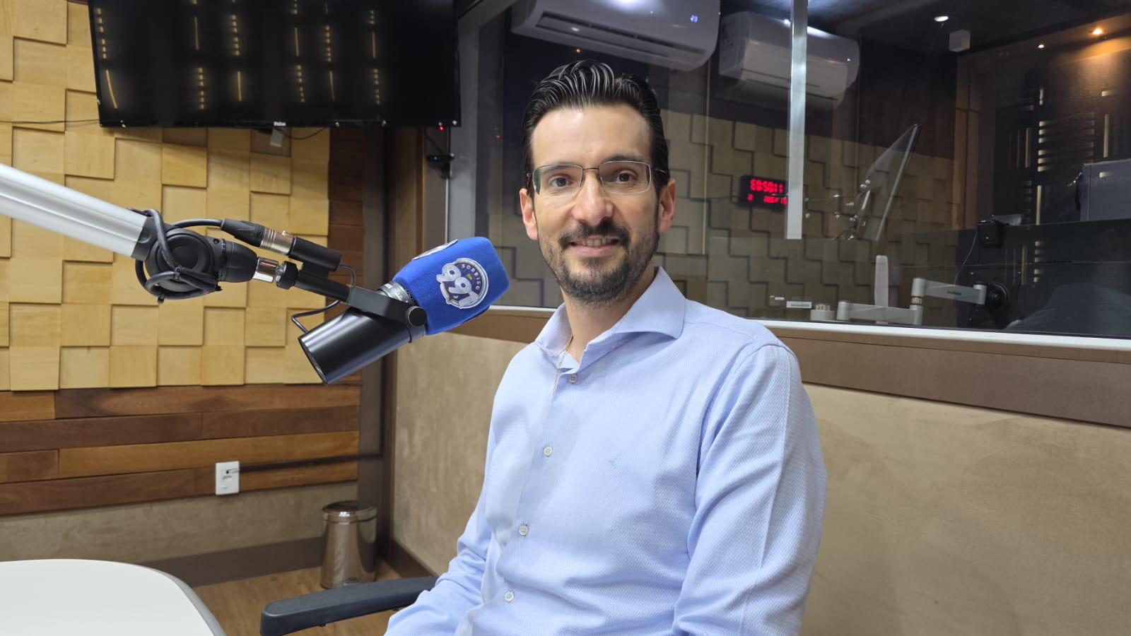 Promotor destaca combate ao feminicídio e reforça rigor nas ações durante entrevista na Sorriso FM