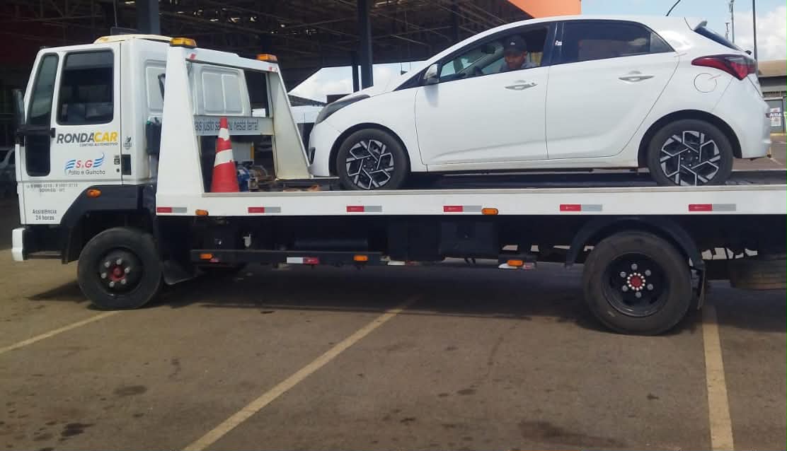 Fiscalização apreende veículo de transporte por aplicativo irregular em Sorriso