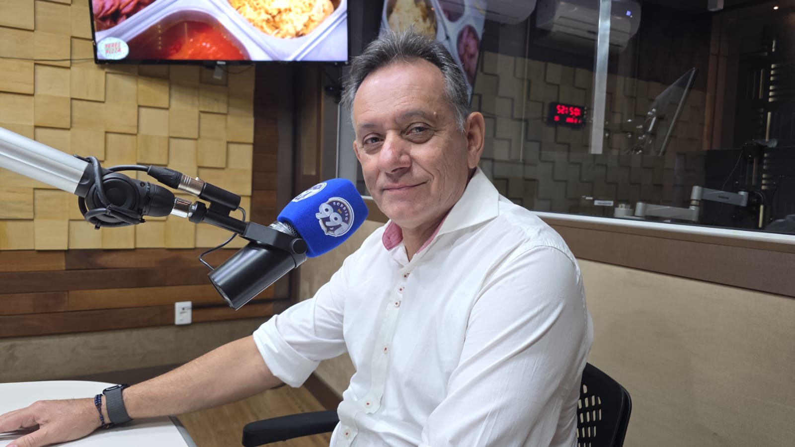 Nilson Leitão defende mudanças estruturais e alerta para endividamento do agro durante entrevista à Voz do Povo