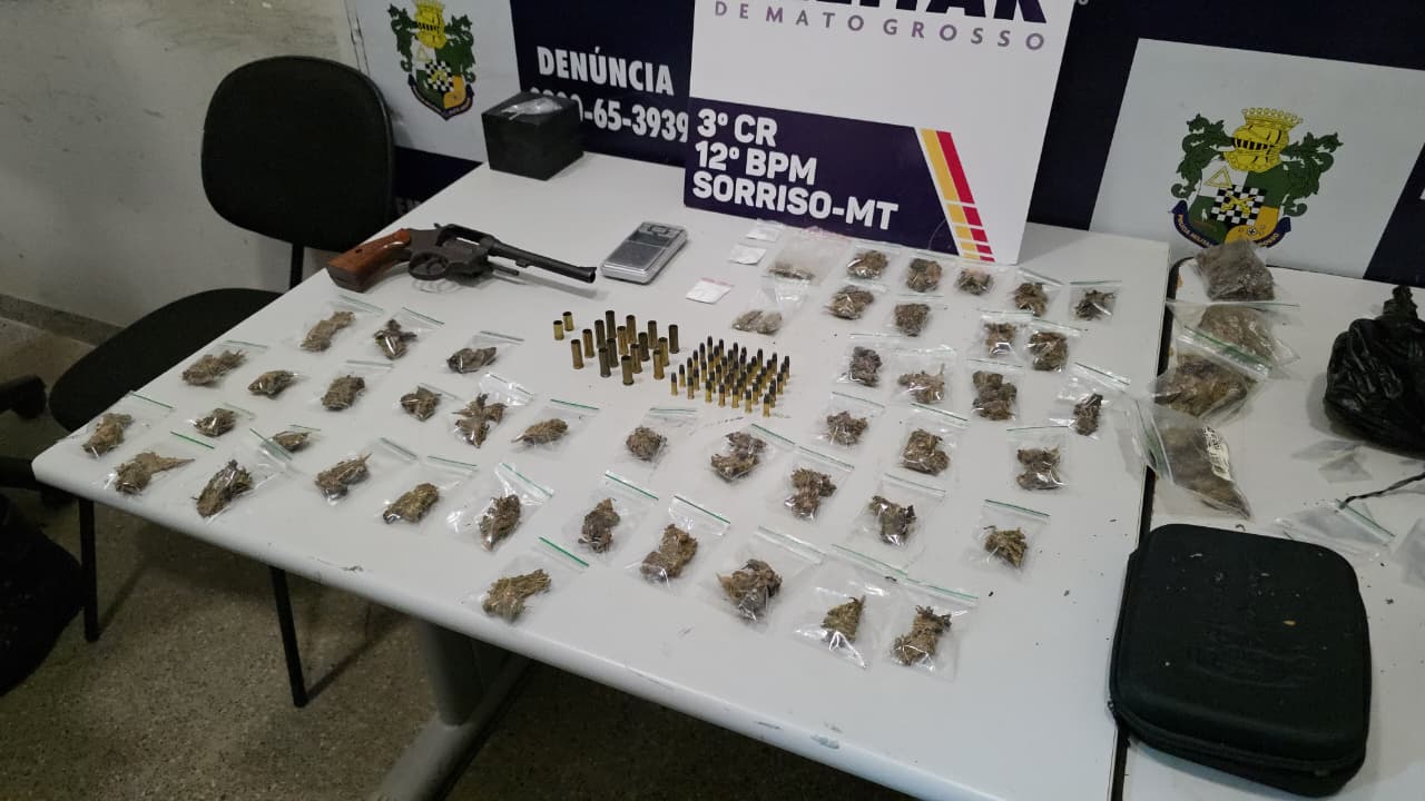 Polícia Militar prende três homens com revólver e drogas após acompanhamento tático