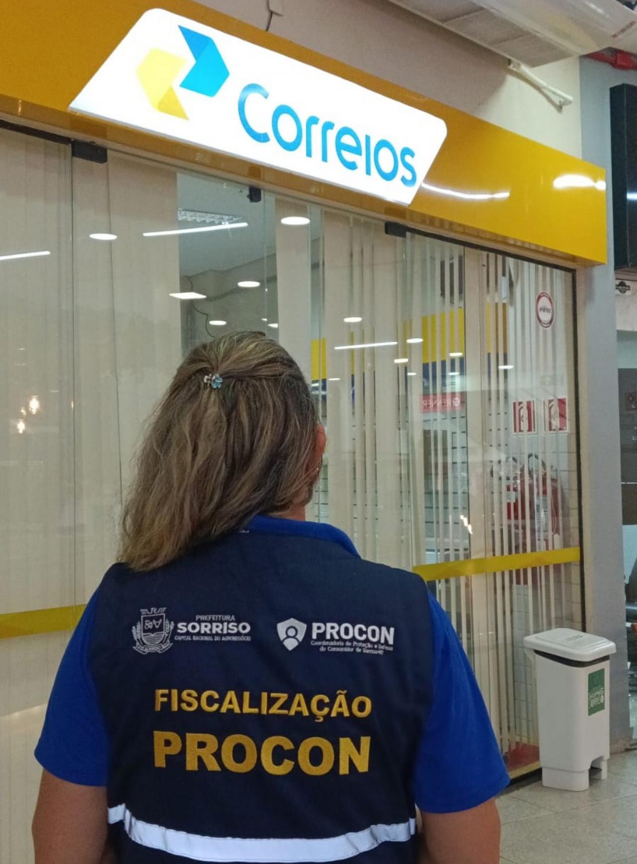 Procon autua agência dos Correios em shopping de Sorriso por demora no atendimento